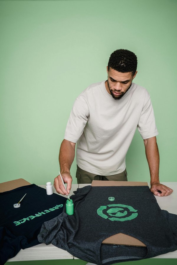 T-shirt personnalisé : créez votre style unique dès maintenant